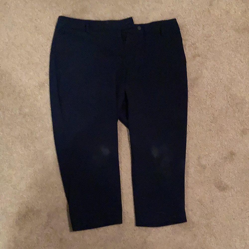 2 pants - Picture 5 of 6